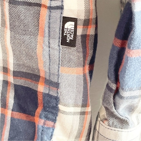 The North Face Men's Plaid Button Up Casual Shirt Blue Gray Medium - Picture 3 of 12